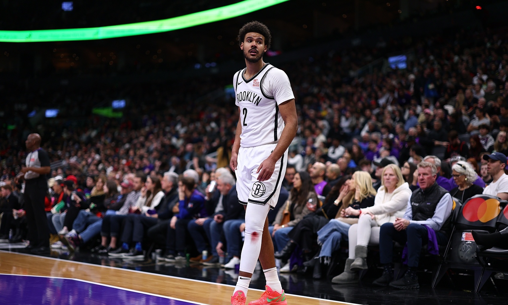 西蒙斯陷入低谷，掘金连败，助攻爆棚球队命运悬念！